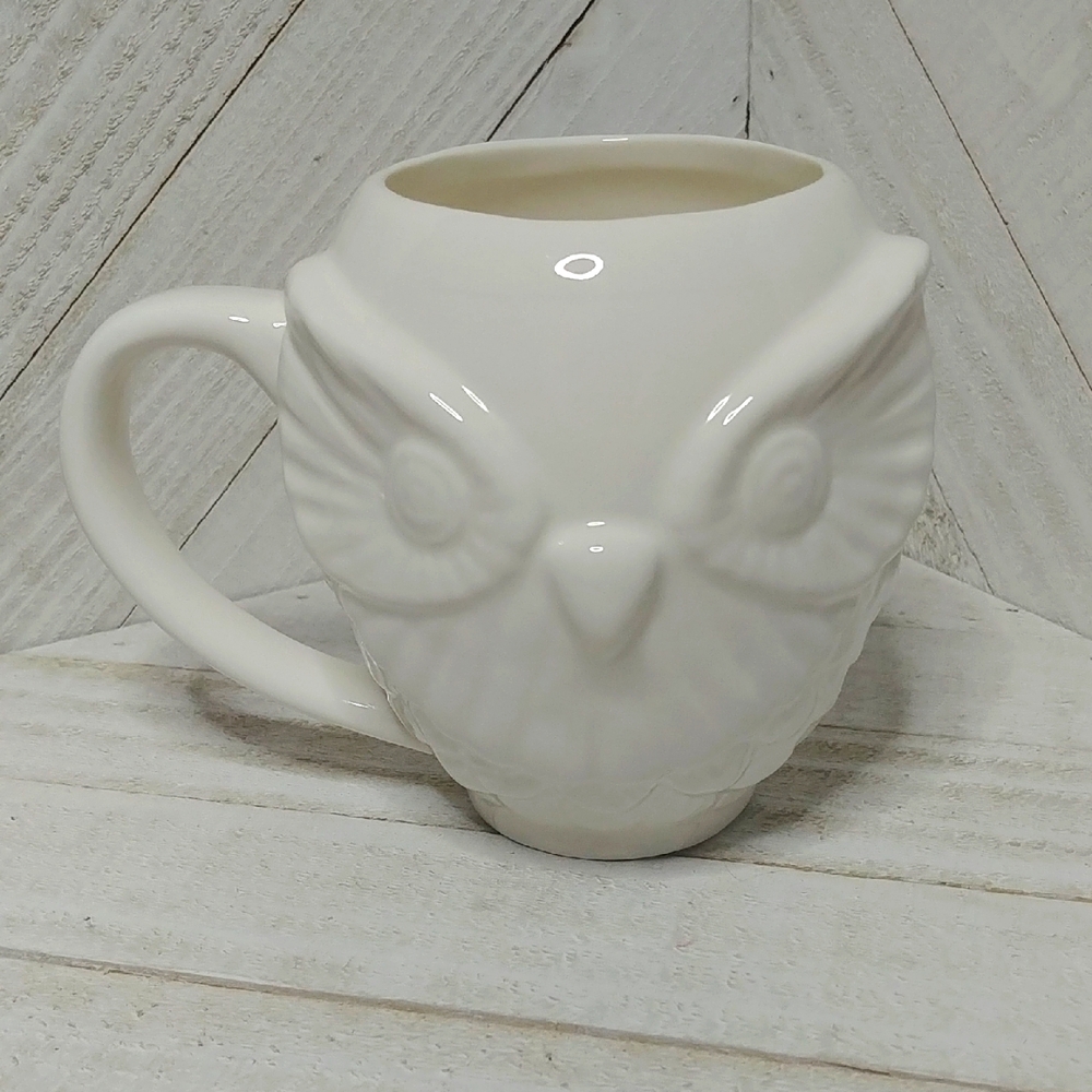 Indigo Books White Owl Shaped Ceramic Mug with Wings and Feathers